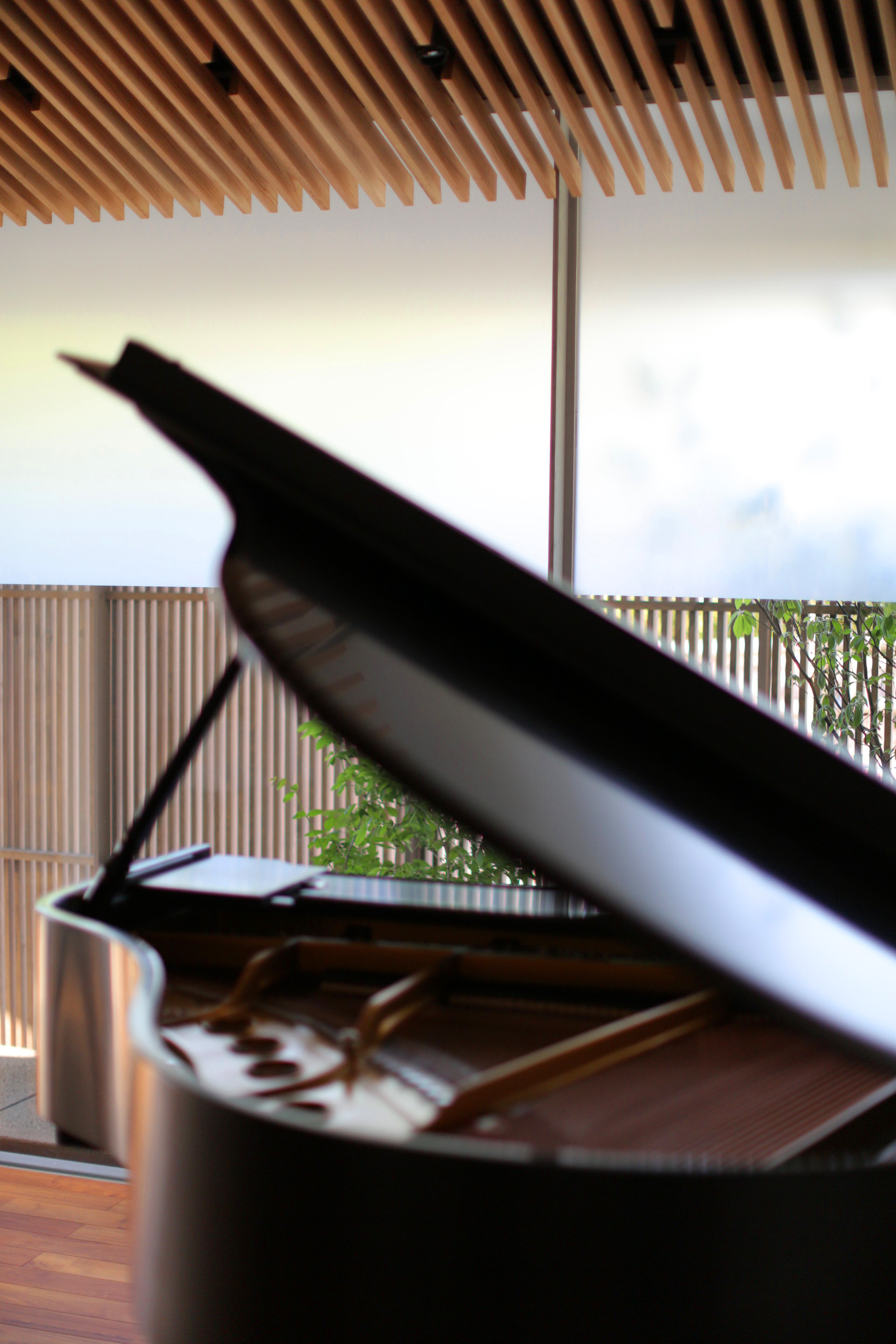 koto house ピアノ蓋アップ
